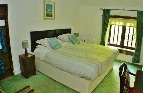 Hardstoft Bed & Breakfast | Church Villa B & B