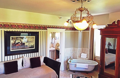 Napa Bed & Breakfast | Churchill Manor B&B