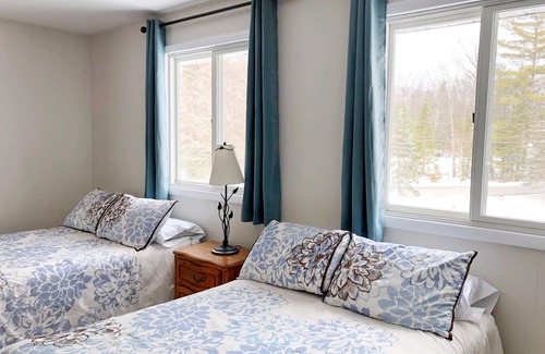 Hubbard Lake Bed & Breakfast | Churchill Pointe Inn