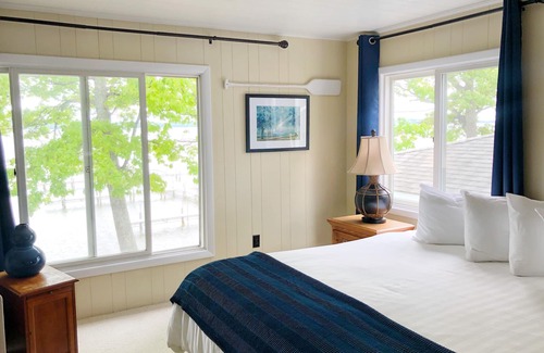 Hubbard Lake Bed & Breakfast | Churchill Pointe Inn