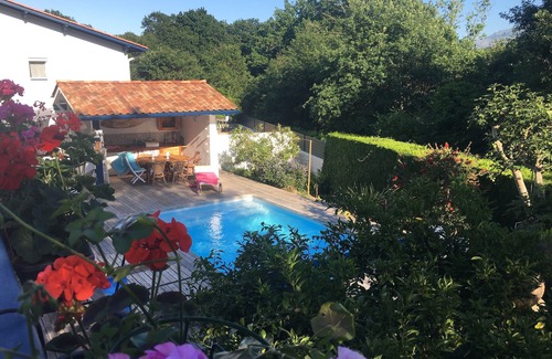 Ciboure House | Ciboure.cosy house with swimming pool near the beach