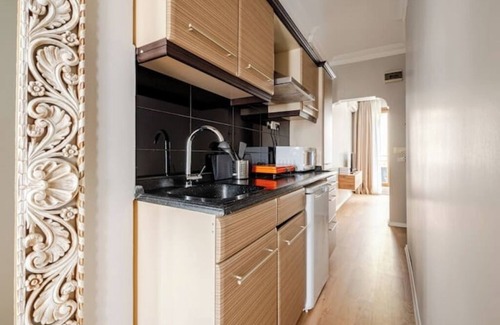 Tophane Apartment | Cihangir comfortable central apartment (1)