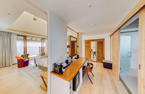 Hakuraa Huraa Resort | Cinnamon Hakuraa Huraa Maldives - All Inclusive Adults-Only Escape with One-way Free Speedboat