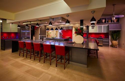 Coorumba Villa | Cinnamon House at Vanilla Club