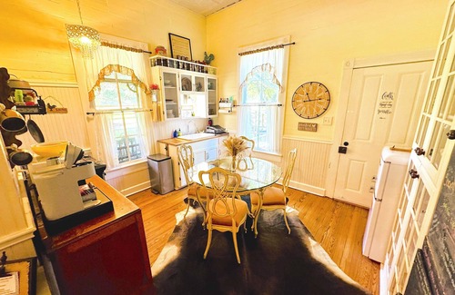 Chappell Hill Cottage | Circa 1900 Farmhouse Cottage - Pond - King Bed - Fenced - 8 Miles to Brenham