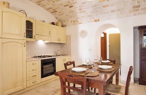 Cisternino House | Cisternino-Trullie and Lamie: Grove in Valle D'Itria, "L'Ulivo" accommodation