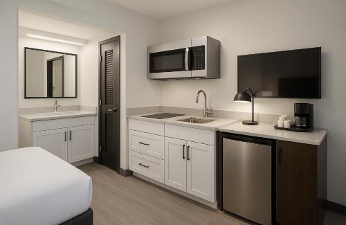 Wheatland Hotel | Citrus Extended Stay Suites OKC Airport