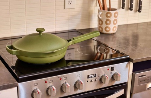 Yamacraw Village Apartment | City Access + Bike Rentals, Pool & Pet-Friendly