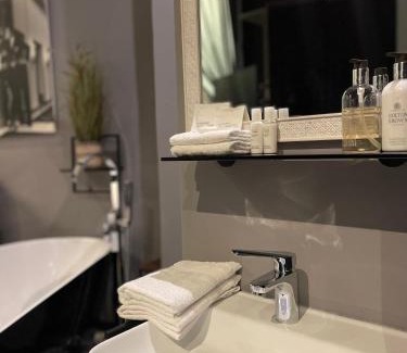 Mitte Apartment | City Apartments Trier-Karl-Marx Suite 1