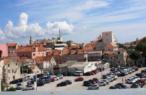 Split Apartment | City center apartment Lira