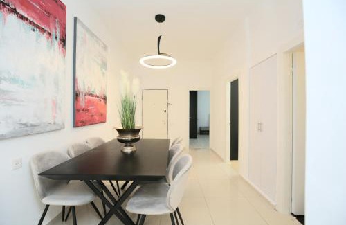 Netanya Apartment | City center luxury apartment in Netanya