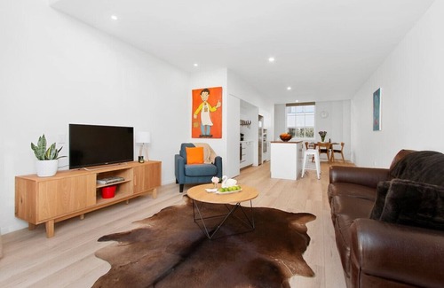 Auckland Central Business District House | City Fringe Converted Industrial Townhouse