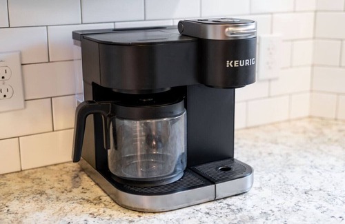 Bangor Apartment | City Haven: 2BD | Parking & Movie Theater Access