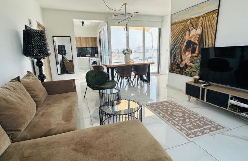 Ayios Dhometios Apartment | City Lights - Luxury Penthouse - Panoramic view - Near Unic