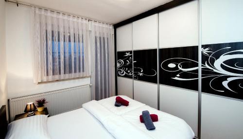 Osijek Apartment | City Osijek, CENTAR, SELF CHECK IN, free private parking