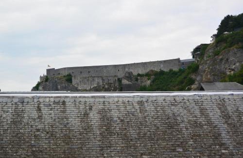 Dinant House | CITY RUN