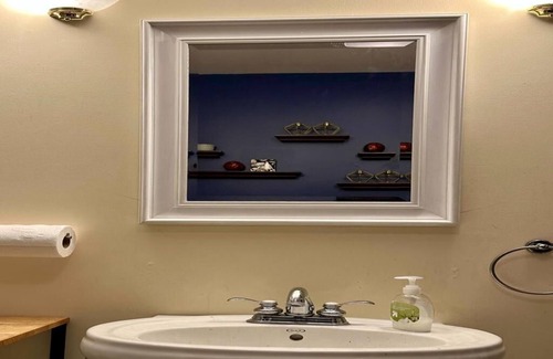 Downtown Pittsburgh Apartment | City Sights | 2 Queen Beds | Downtown Apt