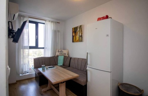 Studentski Grad Apartment | City View Apartment + Parking