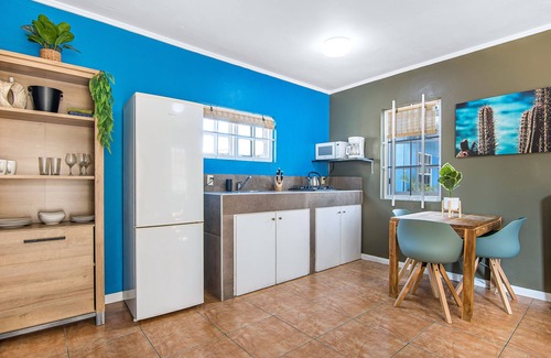 Colon Apartment | Citylife Apartments - Pool/Free Parking/in Willemstad. Apartment- N