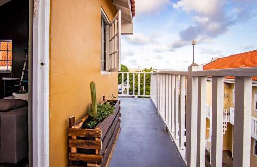 Colon Apartment | CityLife Apartments in historic Willemstad - 2 bedroom apartment with attic - O