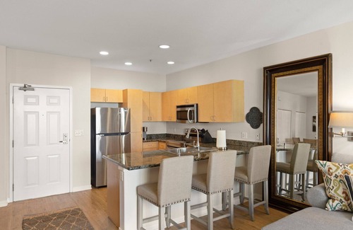 Downtown San Diego Apartment | Cityscape Hive Heart of Little Italy