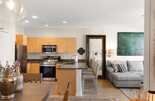 Downtown San Diego Apartment | Cityscape Hive Heart of Little Italy