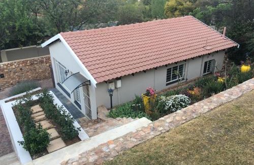 Northcliff Apartment | CityView, a stunning modern apartment