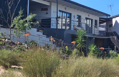 Cederberg House | Clanwilliam Hills Dam House