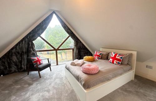 Brixton Hill Apartment | Clapham Court Penthouse