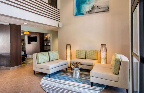 Castleberry Hill Hotel | Clarion Inn & Suites Atlanta Downtown