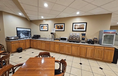 Roswell Hotel | Clarion Inn & Suites Roswell