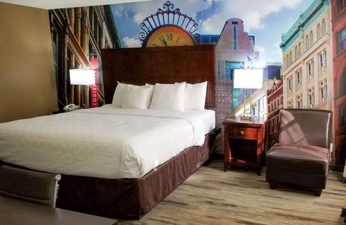 Corydon Hotel | Clarion Pointe Corydon