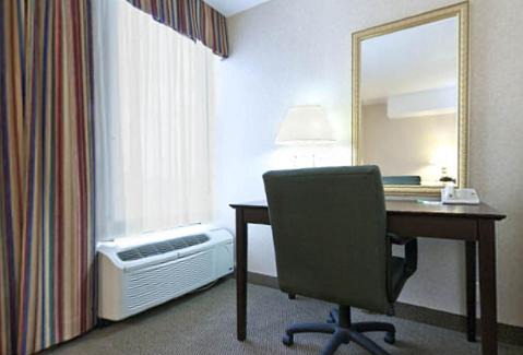 Hopkinsville Hotel | Clarion Pointe Hopkinsville near The Bruce Convention Center