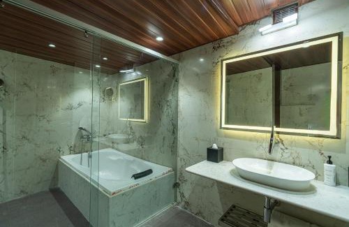 Hyderabad Hotel | Clarks Inn Suites Hyderabad Airport