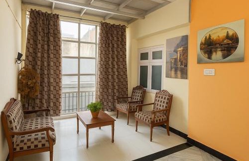 Himayatnagar Apartment | Classic 4 BHK