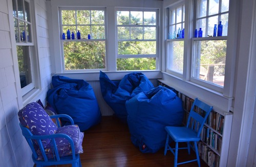 Seaview Cottage | Classic Fire Island! Adorable Seaview Cottage - 2nd house from the beach.