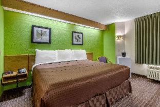 Parkway Village Hotel | Classic Inn By Townhouse American Way Memphis I 240