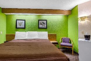 Parkway Village Hotel | Classic Inn By Townhouse American Way Memphis I 240