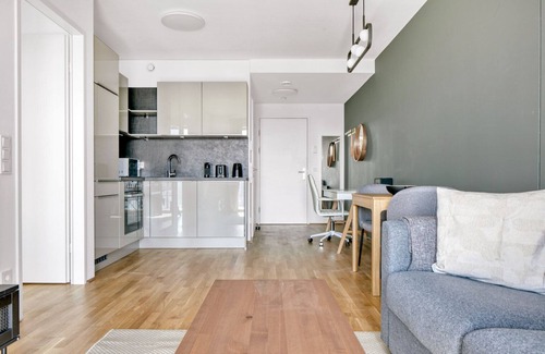Vienna Apartment | Classic Leopoldstadt 2BR w/Elevator, Gym & Sauna, near U2, by Blueground