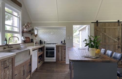 Bangalow House | Classic, simple and relaxed living.