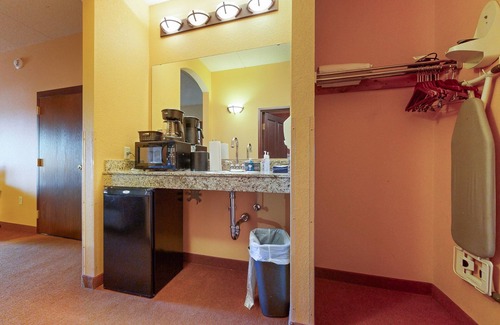 Wisconsin Dells Condo | Classic Studio, Golf Course View, 5th-Floor