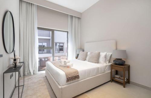 Dubai Villa | Classy 4-Bedroom Villa With Spacious Balcony in Nad Al Sheba