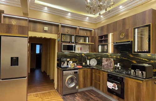 Al-Waili Apartment | Classy area in Cairo Downtown "Garden City" mins to Nile and Tahrir Square