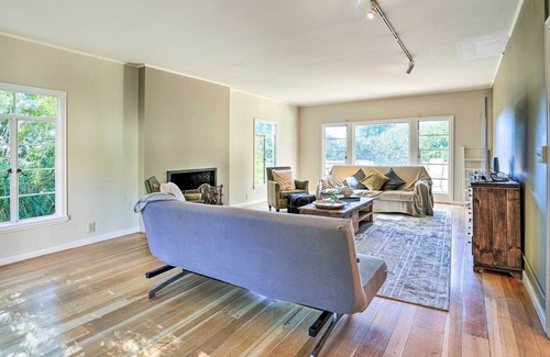 Berkeley Hills Cottage | Classy Berkeley Home w/ Views < 2 Mi to Dtwn!