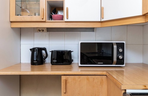 Old Town Apartment | Classy central flat/2-BR/private parking/Smart TV