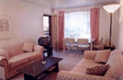 Clayton Hotel | Clayton Monash Motor Inn & Serviced Apartments