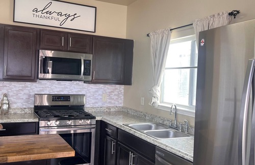 Houston House | Clean 4-bedroom house with WiFi and AC in awesome Houston near the Airport