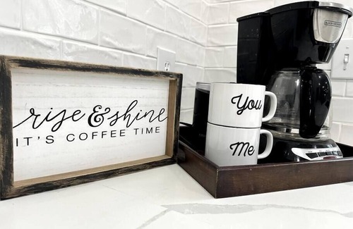 Hanford House | Clean and comfy w/fast internet