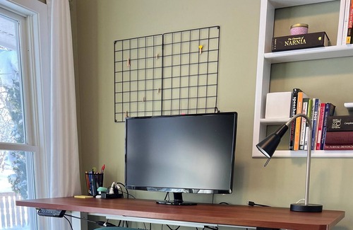 Minnetonka House | Clean & Cozy 2 bedroom Minnetonka Home