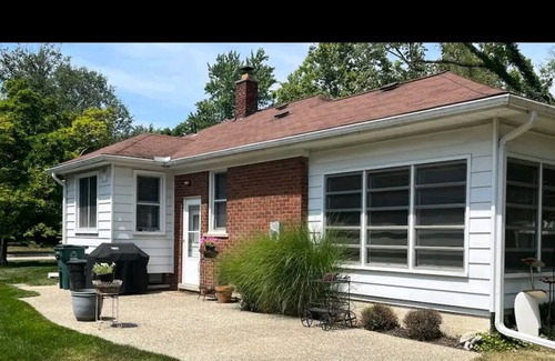 Berkley House | Clean fresh and very safe near downtown Berkley